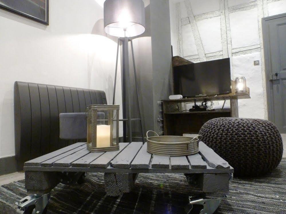 Appartement Faubourg De Pierre *